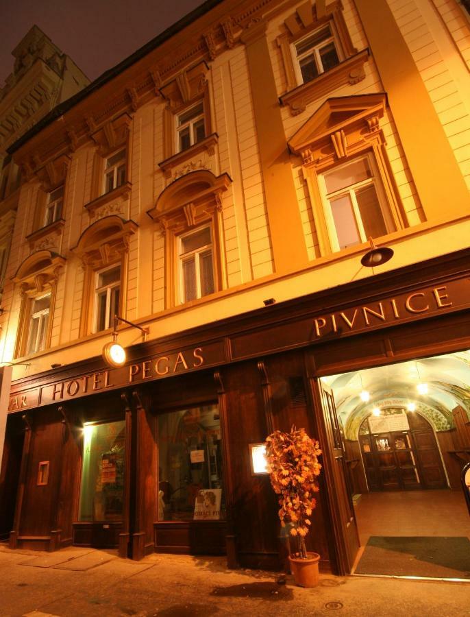 Hotel Pegas Brno Extérieur photo